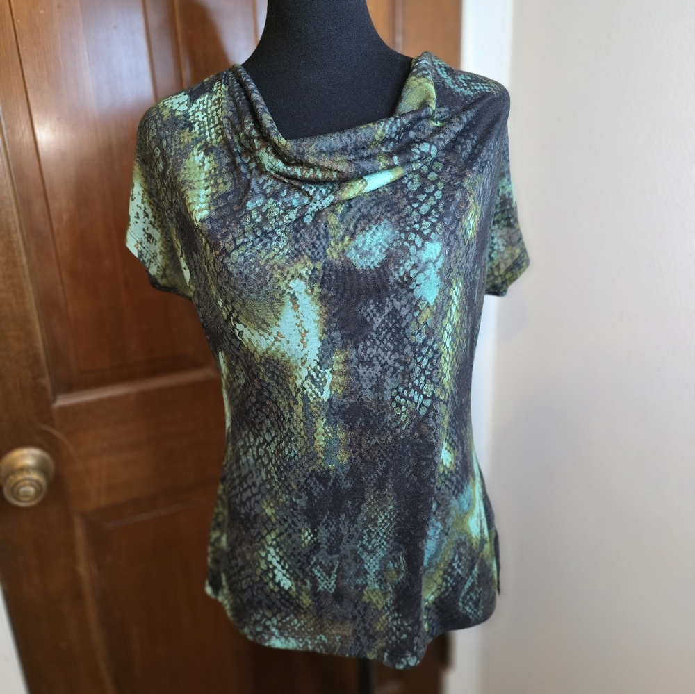 Kenneth Cole, Green snake print top, sz S